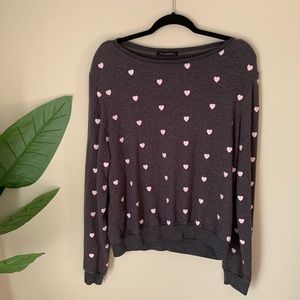 WILDFOX | Essential Hearts Graphic Pullover size L